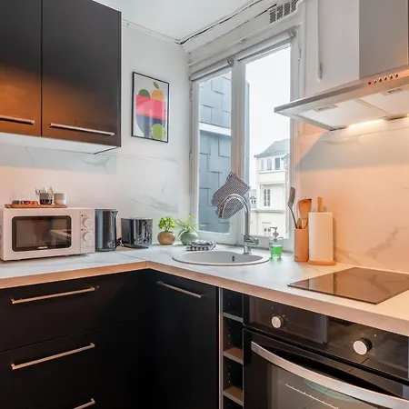 Apartment Olympe By Kleidos, 4p, Rue Calme, Centre Historique, Proche Gare *