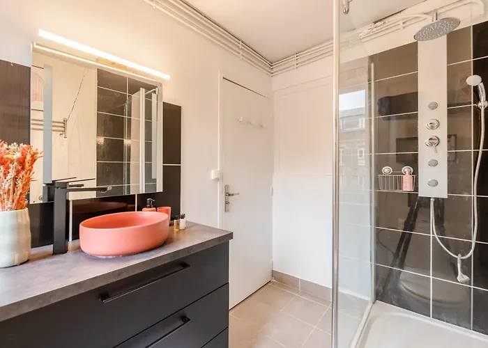 Olympe By Kleidos, 4p, Rue Calme, Centre Historique, Proche Gare Διαμέρισμα *